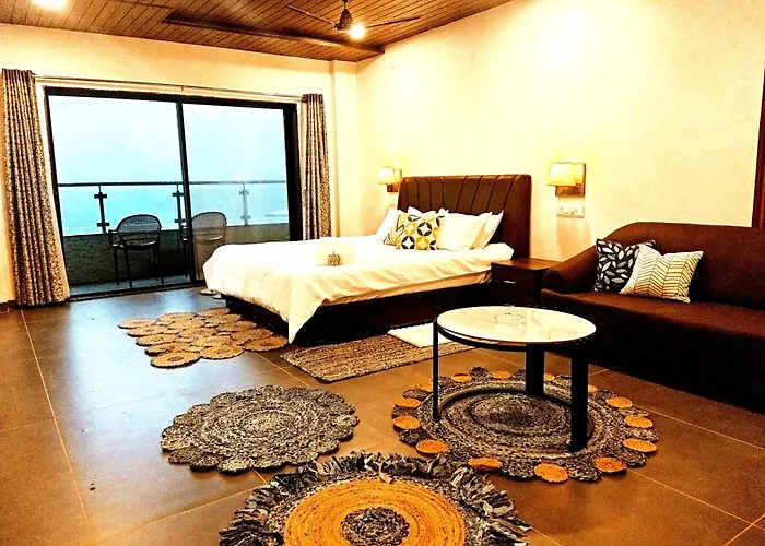 Vandhaara Luxury Stays